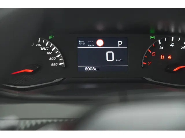 Peugeot 208 PureTech 100 EAT8 Active Pack 2023 Benzine 39