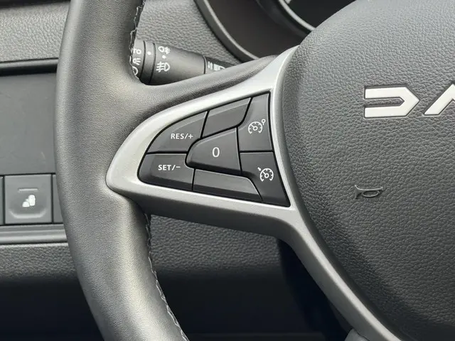 Dacia Duster 1.3 TCe 150 Extreme 2024 Benzine 31