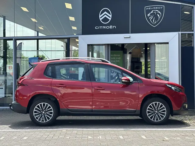 Peugeot 2008 1.2 110pk Blue Lion 2017 Benzine 3