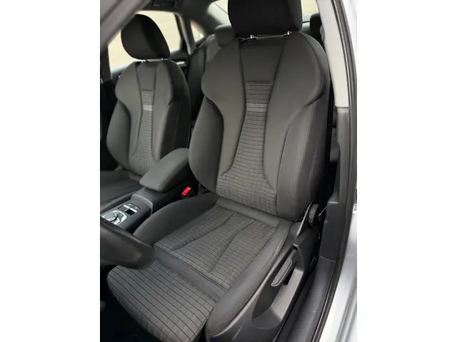 Audi A3 Limousine 30 TFSI Sport CarPlay 2018 Benzine 5