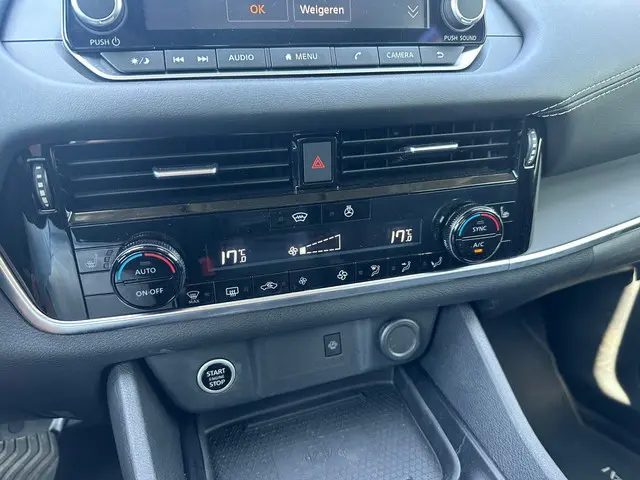 Nissan QASHQAI 1.3 MHEV 2023 Hybride Benzine 32
