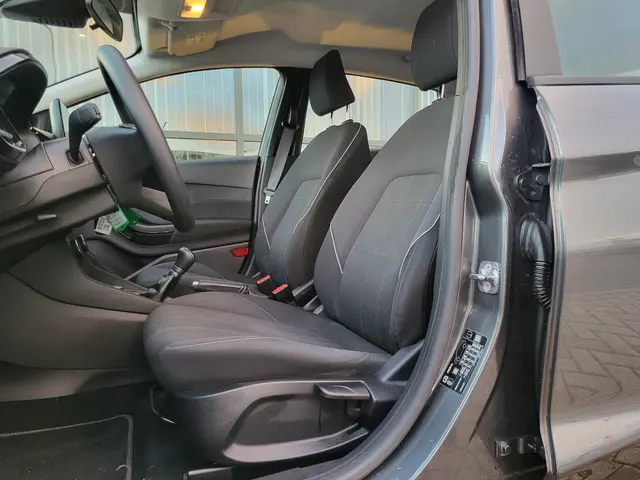 Ford Fiesta 1.1 Trend 2018 Benzine 11