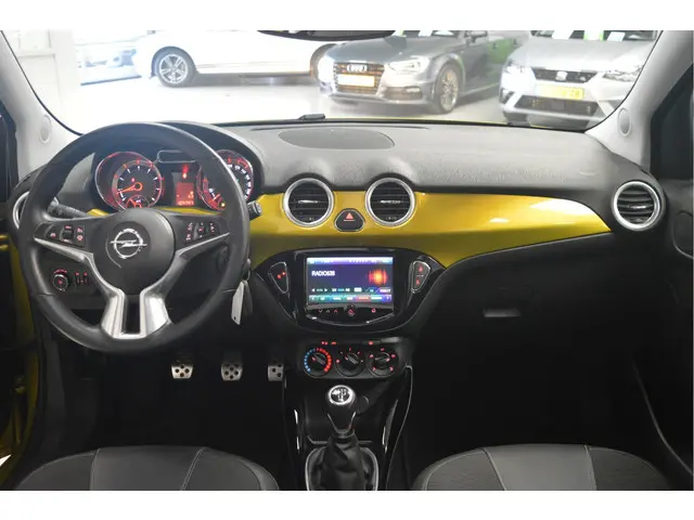 Opel ADAM 1.2 2015 Benzine 9