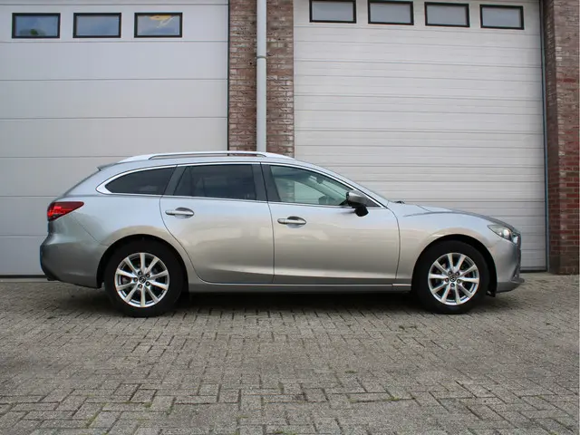 Mazda 6 Sportbreak 2.0 TS+ Lease Pack 2012 Benzine 6