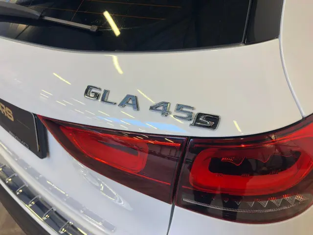 Mercedes-Benz GLA AMG 45 4MATIC+ 2021 Benzine 10