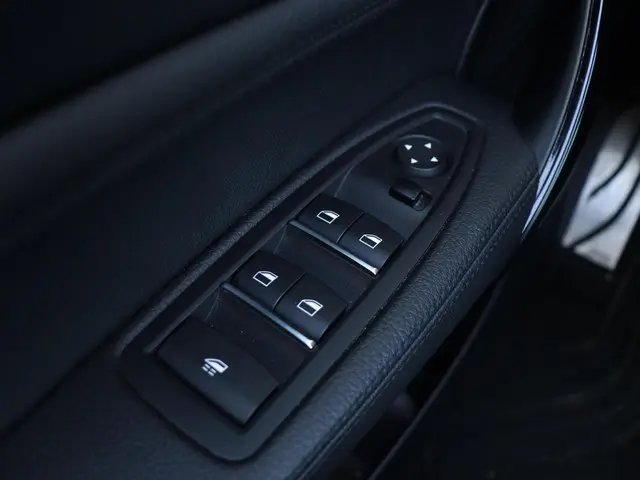 BMW 2 Serie Cabrio 220i 2019 Benzine 31