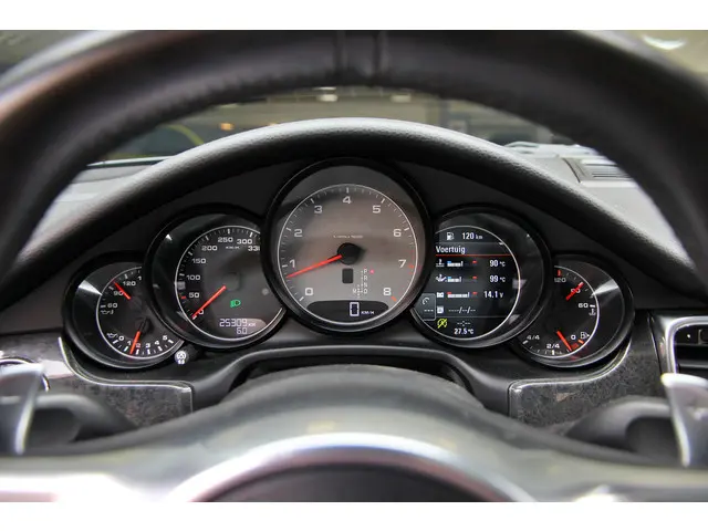Porsche Panamera 4.8 S 2012 Benzine 21