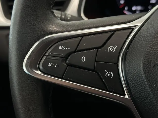 Renault Captur 1.0 TCe 90 Techno 2023 Benzine 18