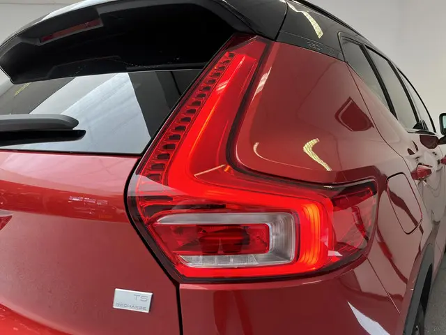 Volvo XC40 1.5 T5 Recharge R-Design 2020 Hybride Benzine 45