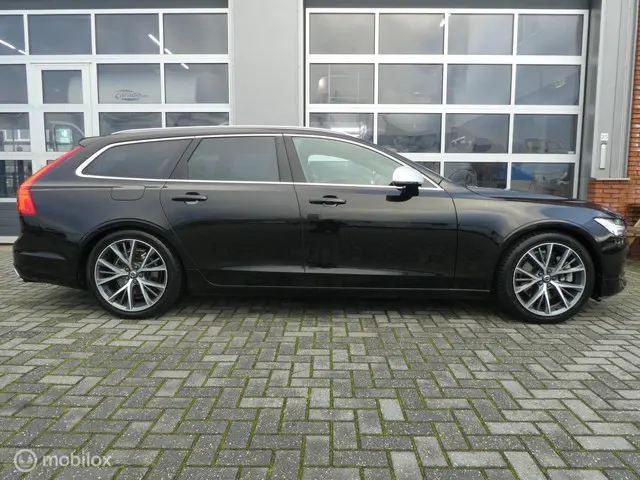 Volvo V90 2.0 T5 R-Design 2017 Benzine 6