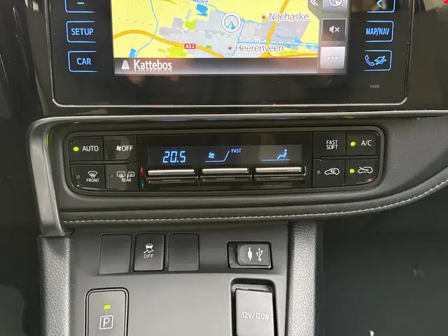 Toyota Auris 1.8 Hybrid Trend 2016 Hybride Benzine 17