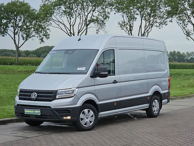 Volkswagen Crafter 35 2.0 2024 Diesel 2