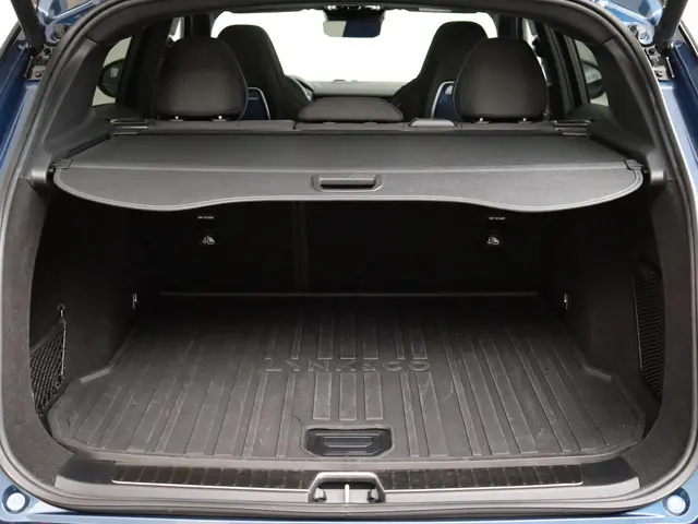 Lynk & Co 01 1.5 2023 Hybride Benzine 8