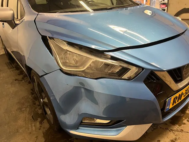 Nissan Micra 0.9 IG-T N-Connecta SCHADEAUTO!! 2017 Benzine 8