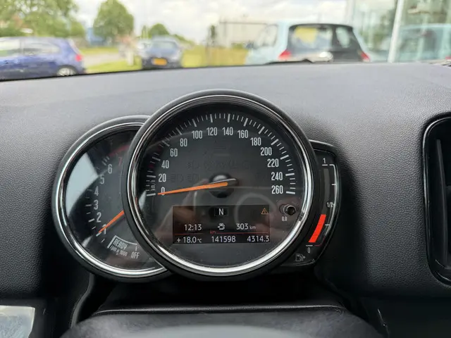 MINI Countryman Mini 1.5 One 2017 Benzine 21