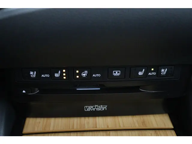 Lexus ES 300h President Line 2020 Hybride Benzine 49