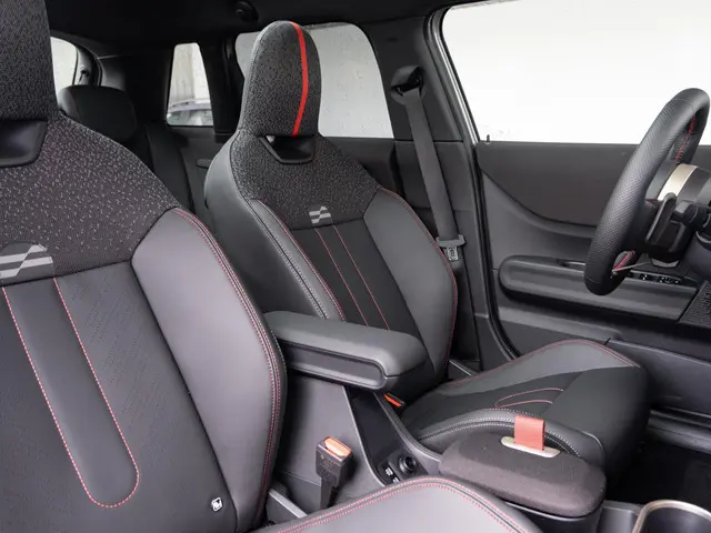 MINI 5-Deurs S 2025 Benzine 9