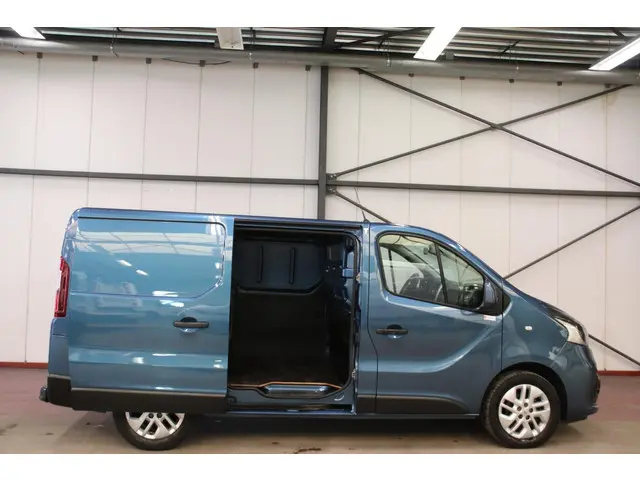 Renault Trafic LEASE 275 EURO PER MAAND 2017 Diesel 11