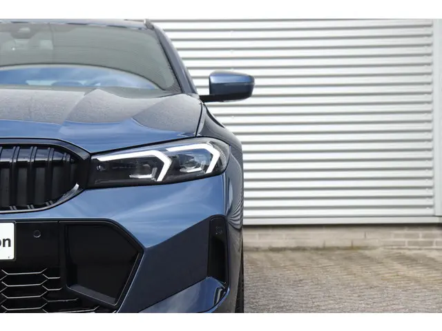 BMW 3 Serie Touring 330e 2025 Hybride Benzine 43