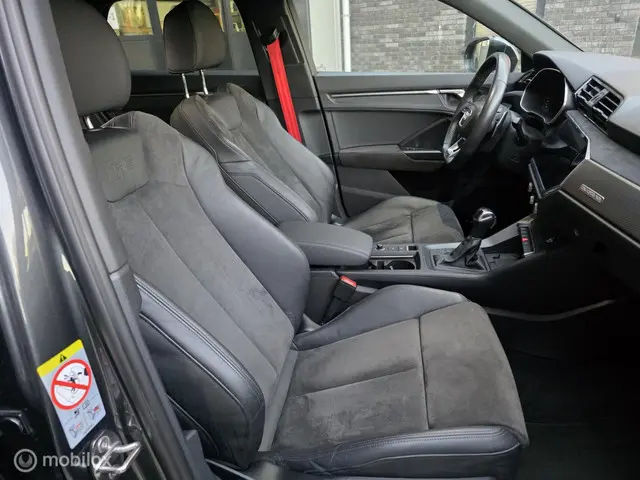 Audi RSQ3 RS Q3 2.5 TFSI 2022 Benzine 15