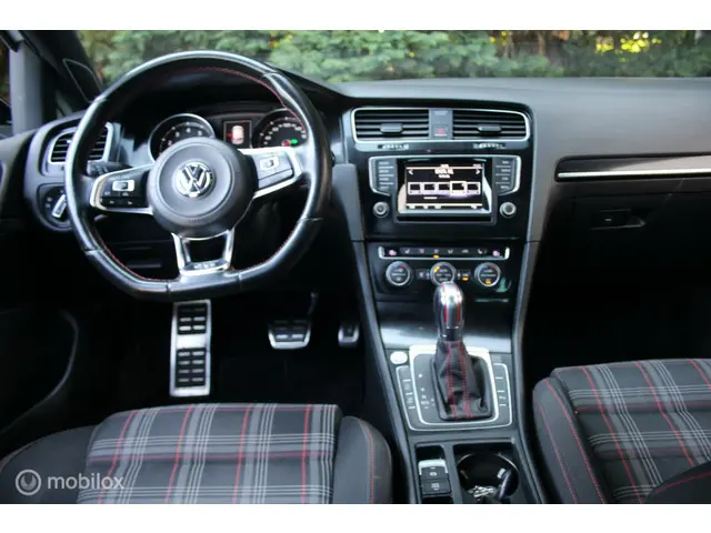 Volkswagen Golf 2.0 TSI GTI 2013 Benzine 25