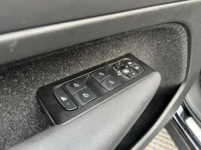 Volvo XC40 Recharge P8 AWD R-Design 2020 Elektrisch 21