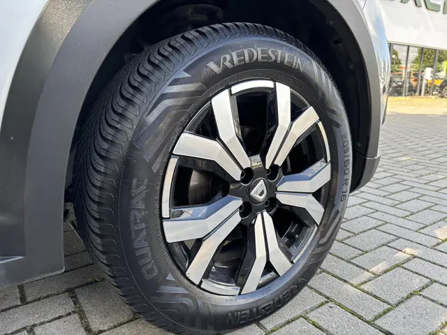 Dacia Sandero Stepway 1.0 TCe 90 Comfort 2021 Benzine 27