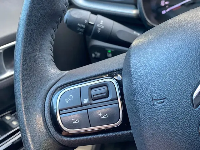 Citroën C3 1.2 PureTech Shine 2017 Benzine 11