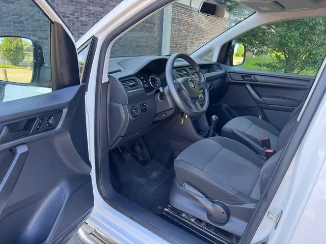 Volkswagen Caddy 2