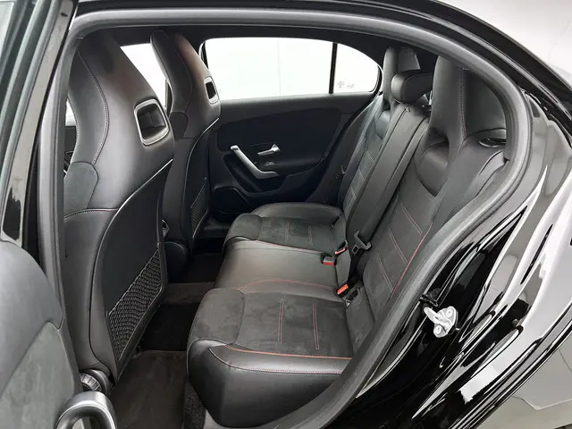 Mercedes-Benz A-Klasse 160 Advantage 2020 Benzine 17