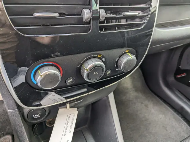 Renault Clio Estate 0.9 TCe Night&Day 2016 Benzine 12