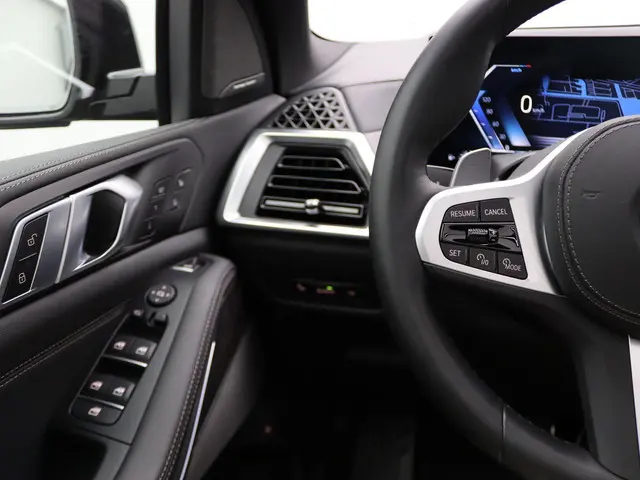 BMW X5 xDrive50e 2024 Hybride Benzine 17