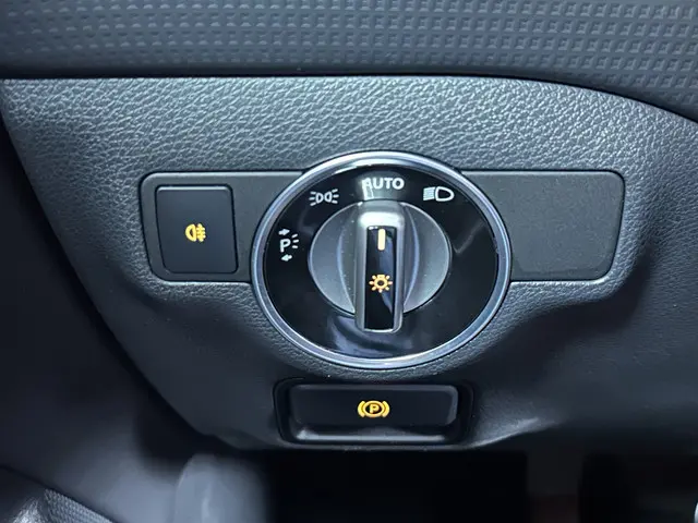 Mercedes-Benz A-Klasse 180 2014 Benzine 25