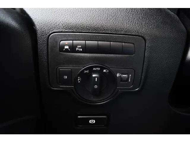 Mercedes-Benz Vito 116 CDI 3 persoons 2021 Diesel 14