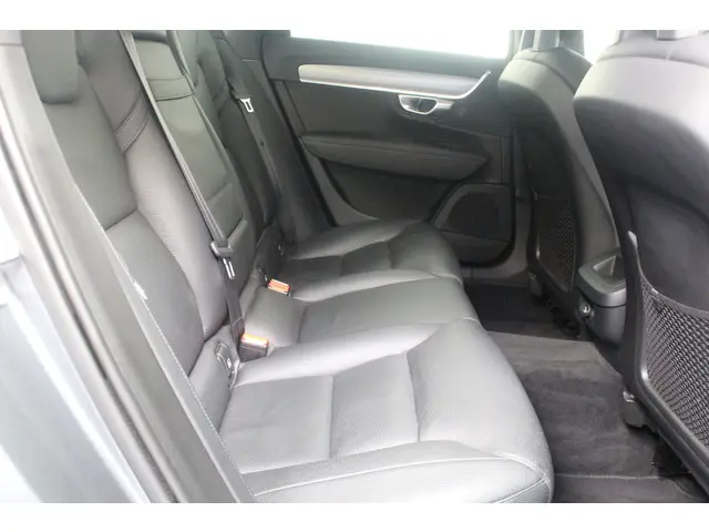 Volvo S90 T5 Momentum Intro Line 2017 Benzine 10