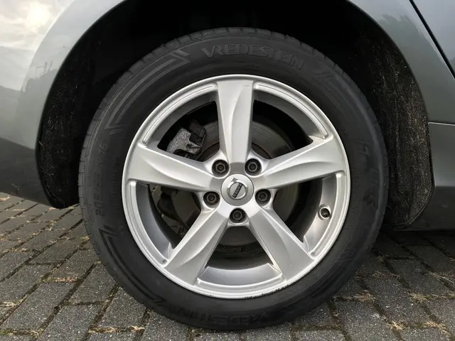 Volvo V40 1.5 T3 Momentum Automaat 2018 Benzine 34