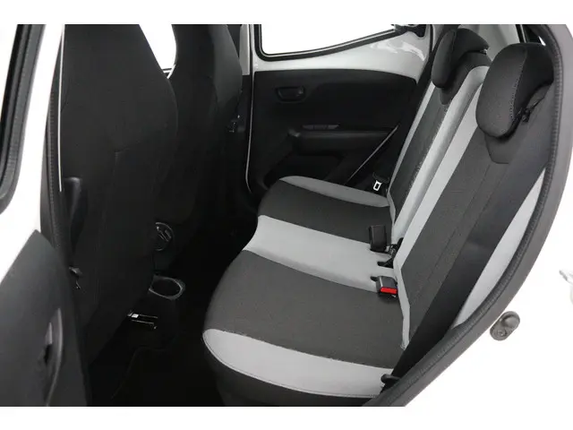 Toyota Aygo 1.0 VVT-i x-play 2015 Benzine 18