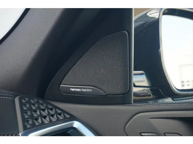 BMW X6 xDrive40i 2026 Benzine 24