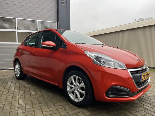 Peugeot 208 1.0 PureTech Access 2015 Benzine 5