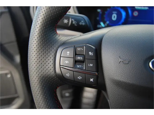 Ford Kuga 2.5 PHEV ST-Line X 225pk 2022 Hybride Benzine 21