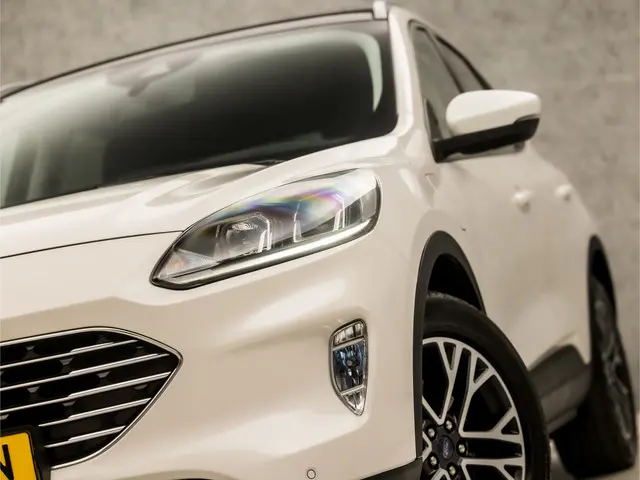 Ford Kuga 2.5 PHEV Titanium Sport 2021 Hybride Benzine 19