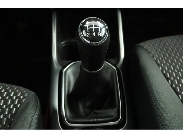Suzuki Ignis 1.2 Smart Hybrid Style 2023 Benzine 27