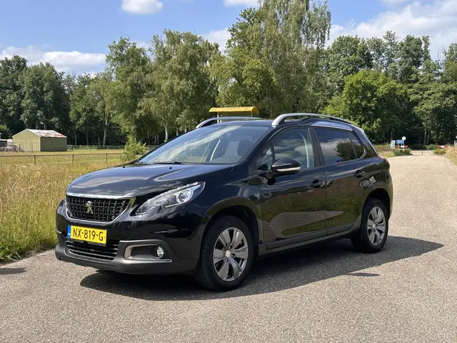 Peugeot 2008 1.2 PureTech Blue Lion 2017 Benzine