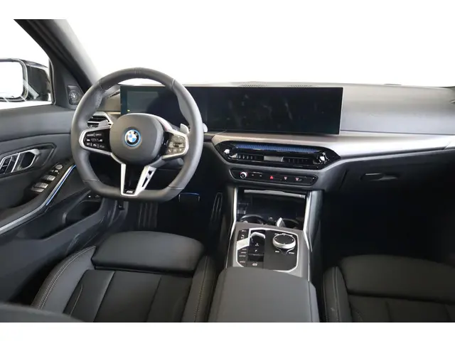 BMW 3 Serie Touring 330e 2026 Hybride Benzine 9