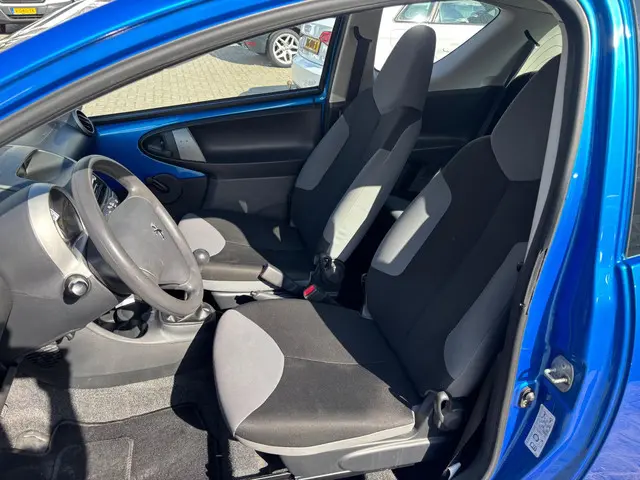 Peugeot 107 1.0 Access Accent 2012 Benzine 8