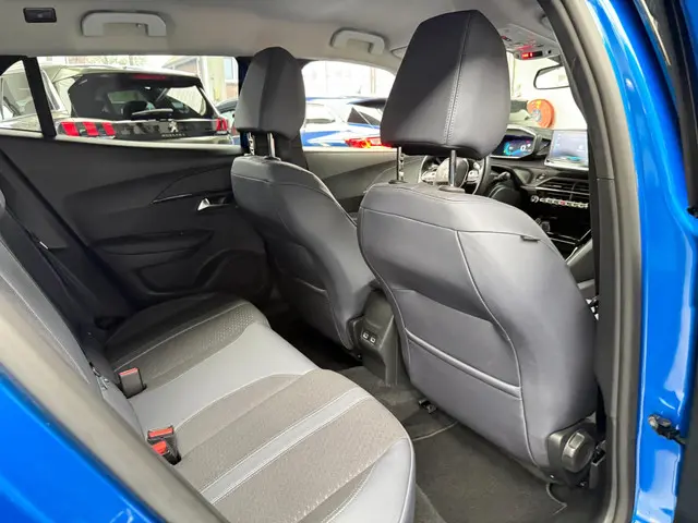Peugeot e-2008 EV Allure 50 kWh 2020 Elektrisch 27