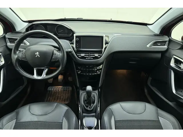Peugeot 2008 1.2 PureTech Allure 2016 Benzine 17