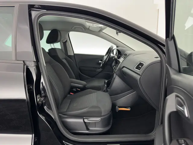 Volkswagen Polo 1.4 TDI Business Edition 2015 Diesel 11