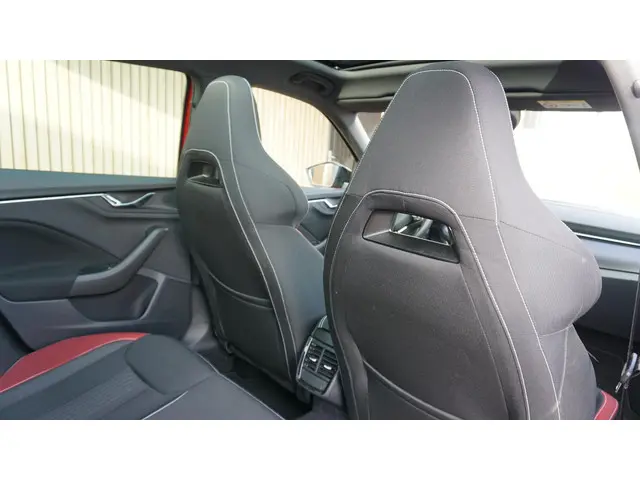 Škoda Kamiq 1.0 TSI 116pk DSG Monte Carlo 2021 Benzine 24