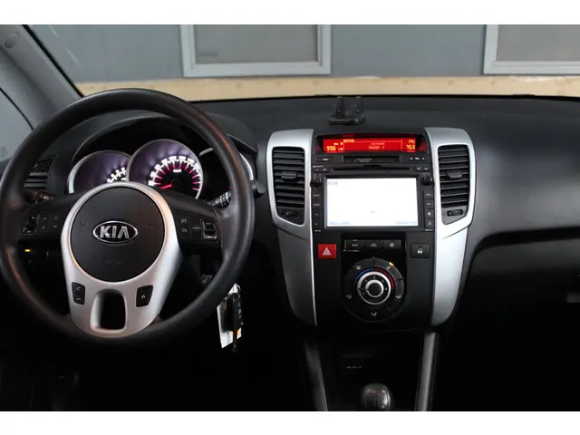 Kia Venga 1.4 CVVT Plus Pack 2013 Benzine 12